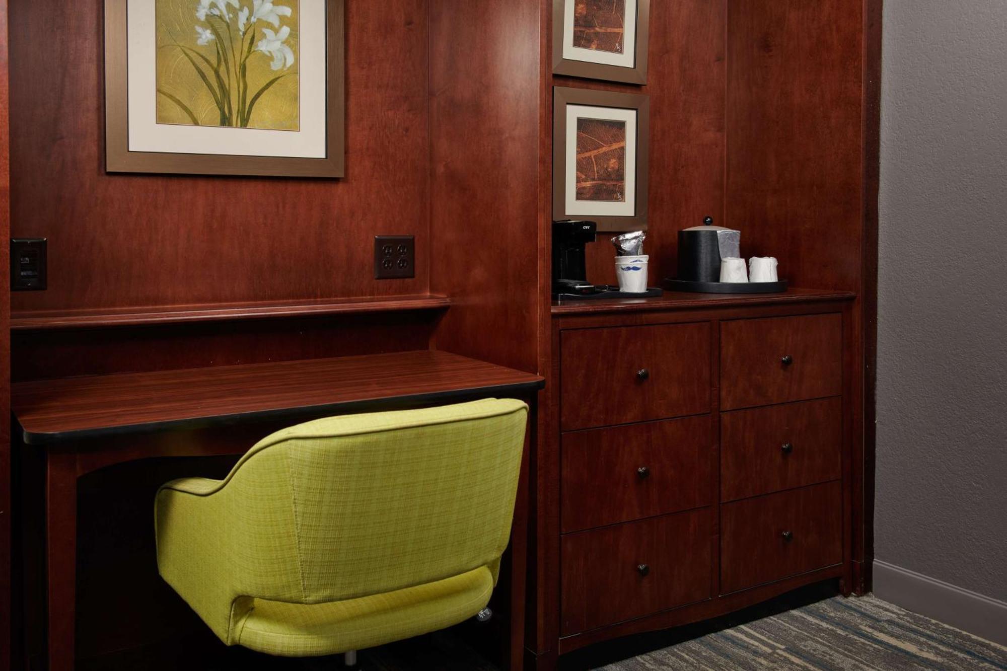 סמירנה Hampton Inn Atlanta-Cumberland Mall/Cobb Galleria Area מראה חיצוני תמונה