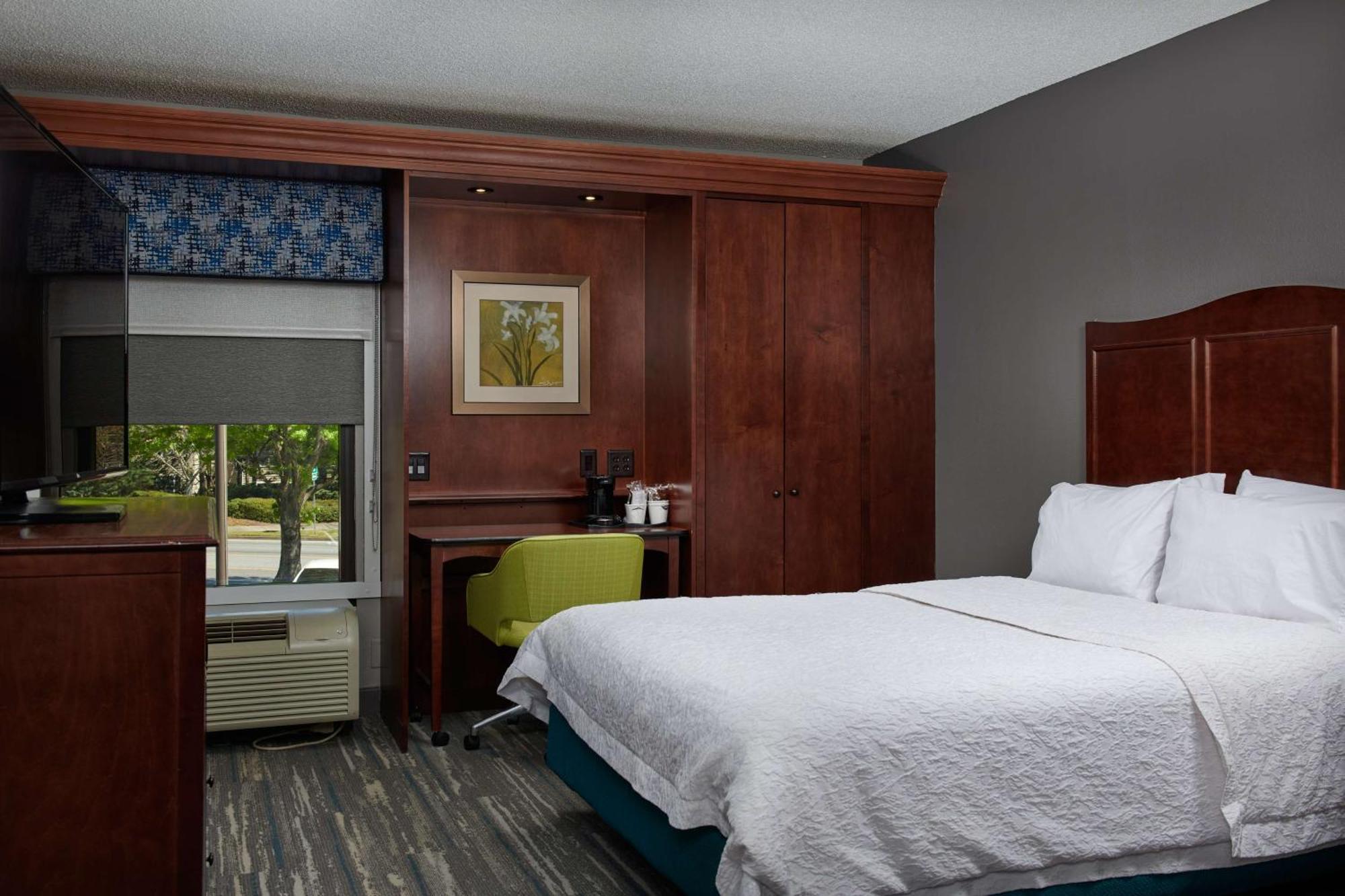 סמירנה Hampton Inn Atlanta-Cumberland Mall/Cobb Galleria Area מראה חיצוני תמונה
